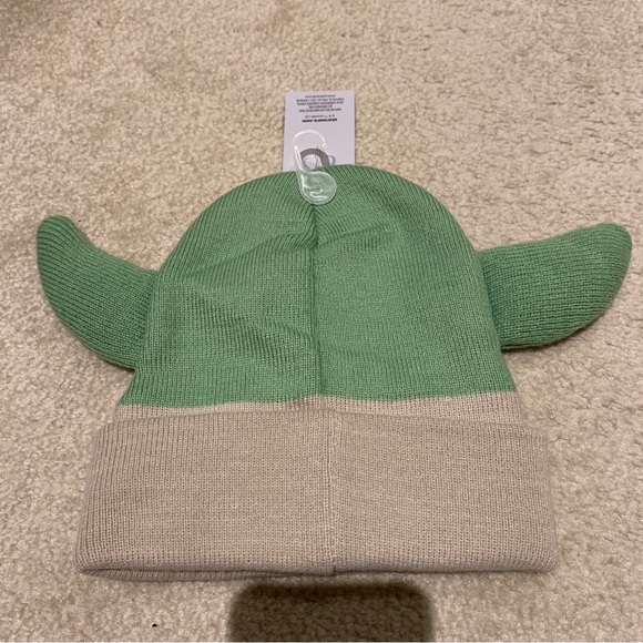 Star Wars Mandalorian Baby Yoda Grogu Beanie Toque Hat Cap One Size NEW - Picture 2 of 11
